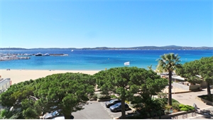 t2 à la location saisonniere -   83120  SAINTE MAXIME, surface 63 m2 location saisonniere t2 - UBI418432098